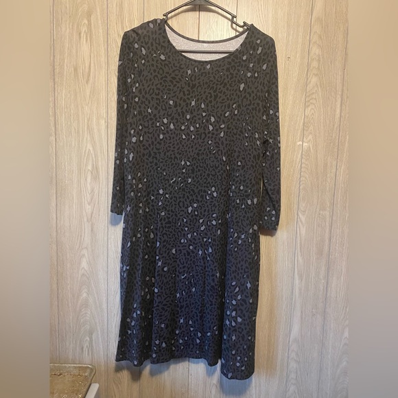 Time and Tru Cheetah Dress Large - Picture 1 of 3